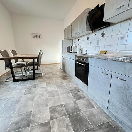 Apartments Im Herzen Von Neumuenster Innenstadt & Hbf Fusslaeufig, Mit Privatparkplatz Eksteriør billede
