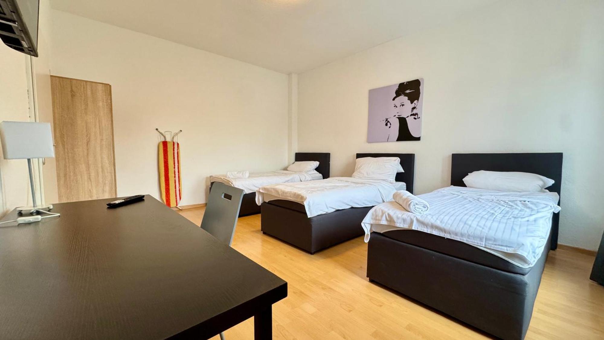 Apartments Im Herzen Von Neumuenster Innenstadt & Hbf Fusslaeufig, Mit Privatparkplatz Eksteriør billede