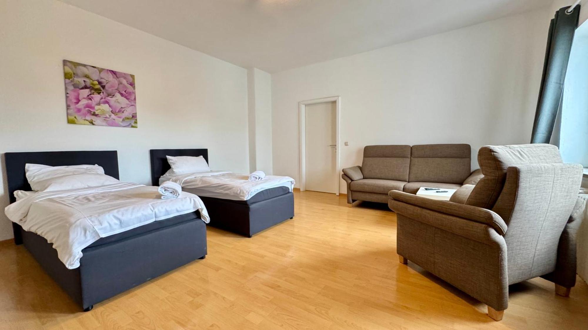 Apartments Im Herzen Von Neumuenster Innenstadt & Hbf Fusslaeufig, Mit Privatparkplatz Eksteriør billede